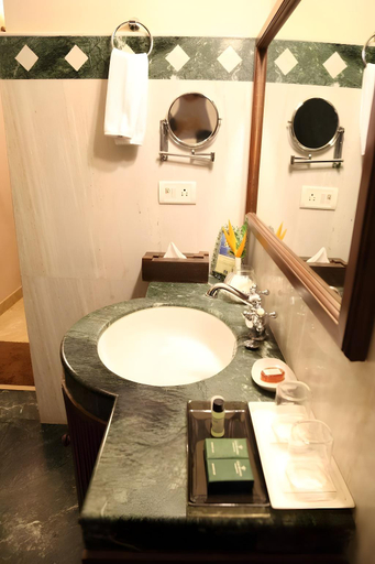 Bathroom 4, Casa Severina Hotel, North Goa
