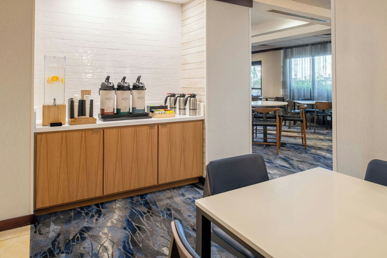 Food & Drinks 4, Fairfield Inn & Suites by Marriott Santa Maria, Santa Barbara