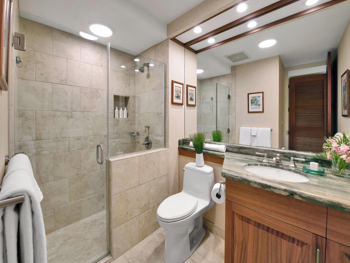 Bathroom 4, Mauna Lani Point, Hawaii
