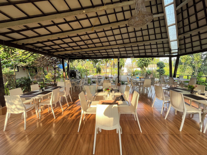 Food & Drinks 5, Astoria Lagoon Resort, Nashik