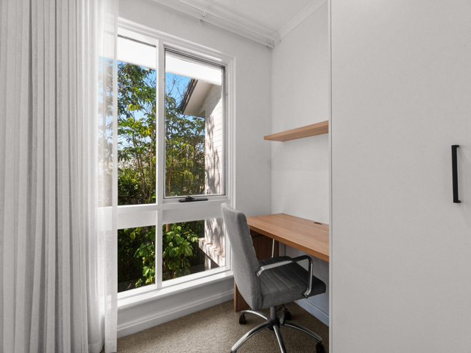 2, Stylish 2-Bed Townhouse in Leafy Hyde Park, Adelaide