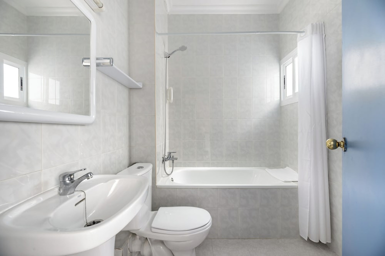 Bathroom 3, Aparthotel Vibra Del Mar, Baleares