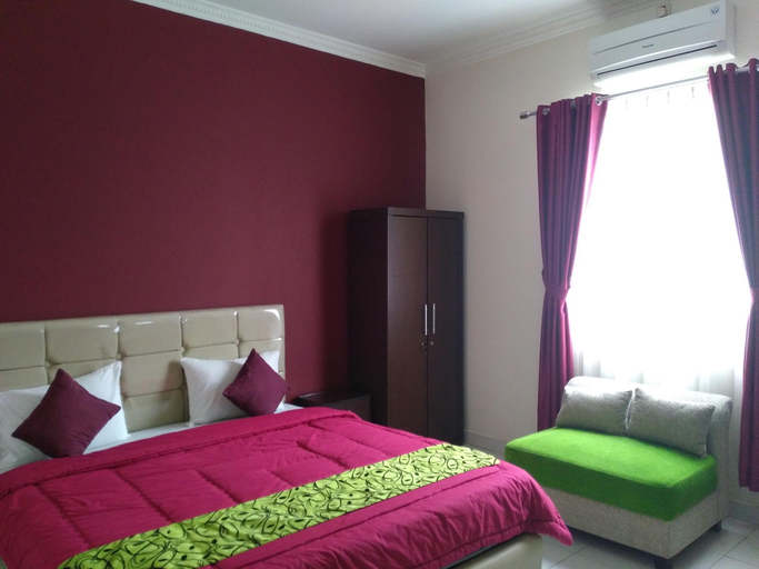 Bedroom 3, Charaka Hotel, Cianjur