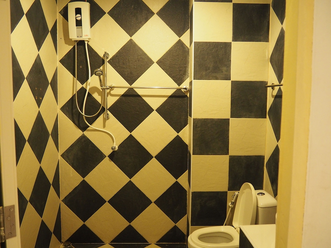 Bathroom 4, Baanmaeresidence, Pattaya