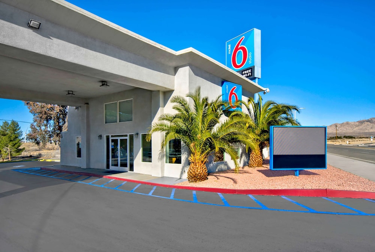 Exterior & Views 1, Studio6 Victorville, CA - Apple Valley, San Bernardino
