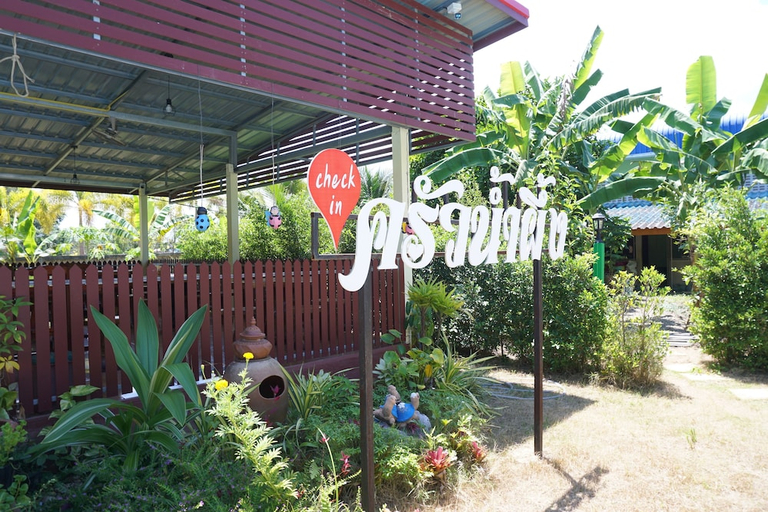 Food & Drinks, Nampueng Resort, Sawi