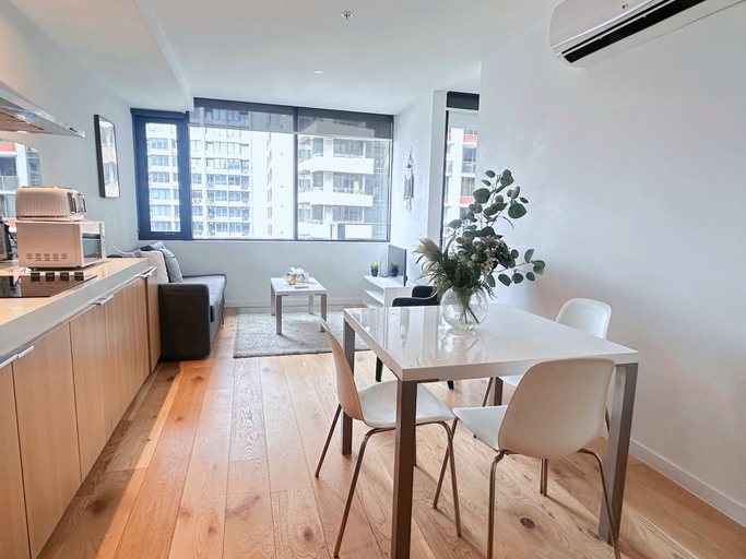Interior 5, A Chic 2BR Apt Across From Southern Cross Station, Melbourne