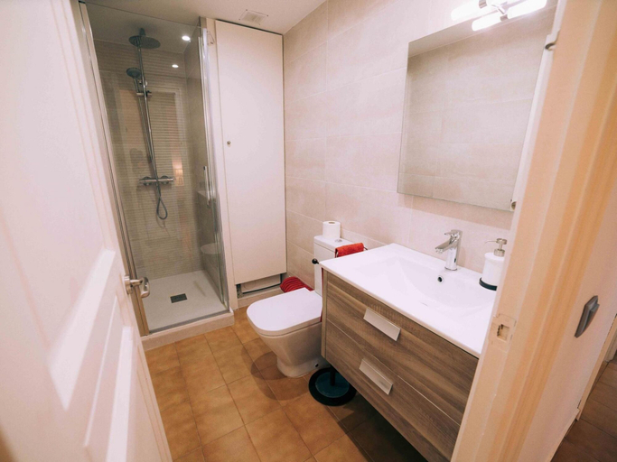 Room 3, Espectacular Apartament al cor de Calella, Girona