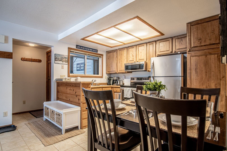 Private kitchen 4, Elkhorn Bluff Condo + Complex & Resort Amenities, Blaine