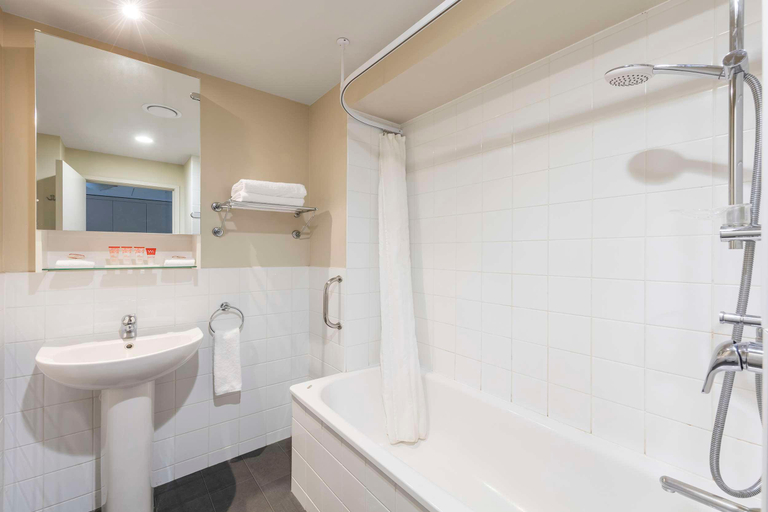 Bathroom 4, The Chancellor on Hobson, Waitakere