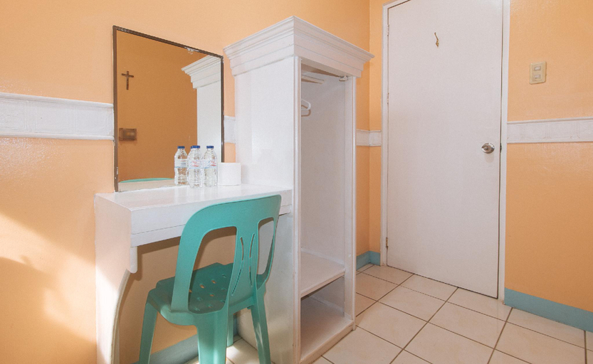 Bathroom 4, RedDoorz @ Amora Villa Apartelle , Iloilo City