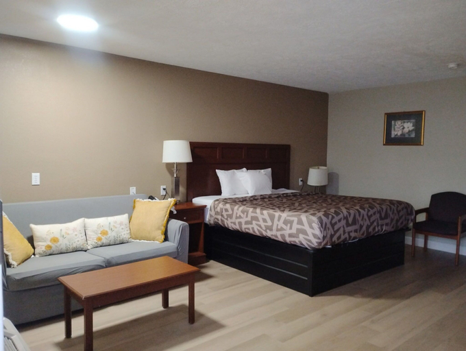 Bedroom 4, Americana Inn, Chester