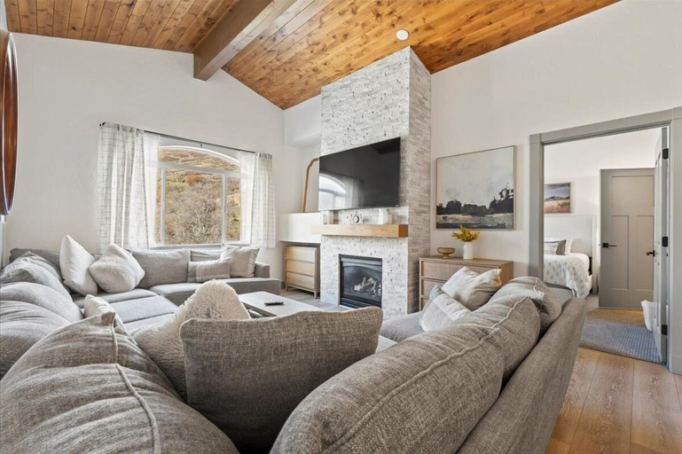 Primary image, Villa 3023 1 Bed 1 Bath Full Kitchen 1 Bedroom Villa, Wasatch
