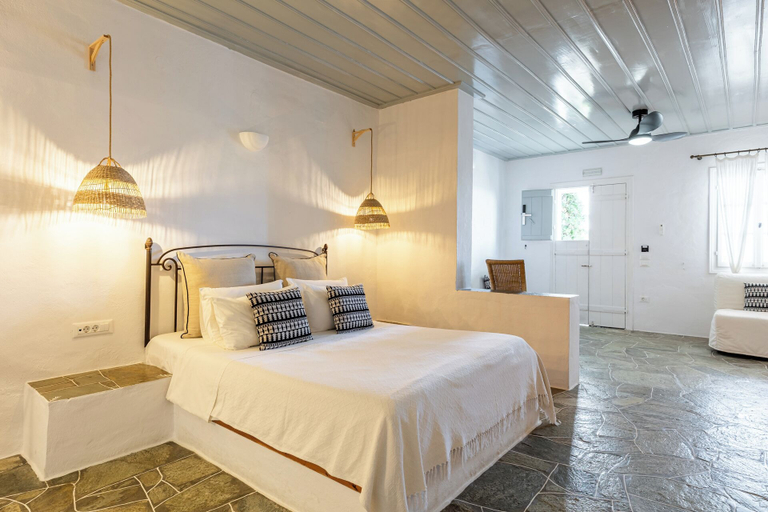 Bedroom 3, Lighthouse Hotel, South Aegean
