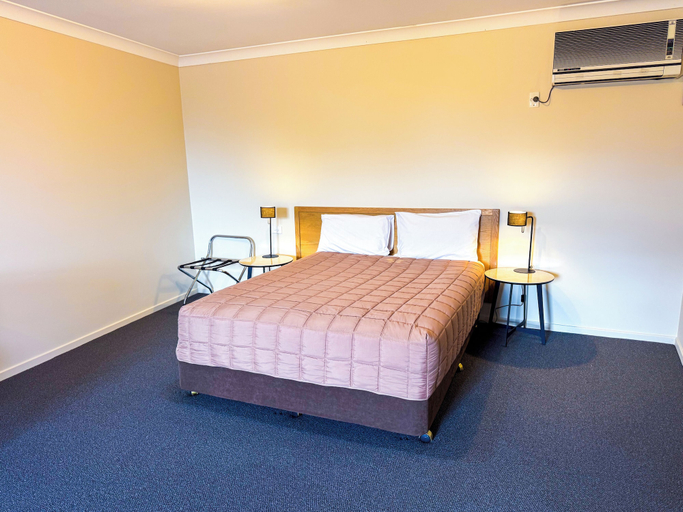 Bedroom 4, Nandewar Motor Inn, Narrabri
