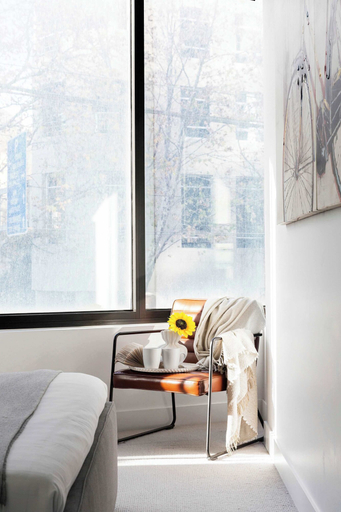 Interior 4, A Cozy 2BR Apt Right on Buzzing Chapel Street, Melbourne