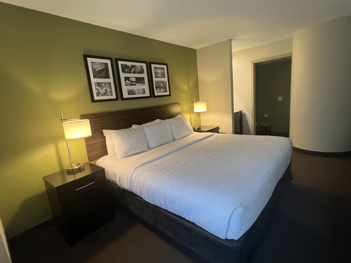 Bedroom 3, SureStay by Best Western Roseburg, Douglas
