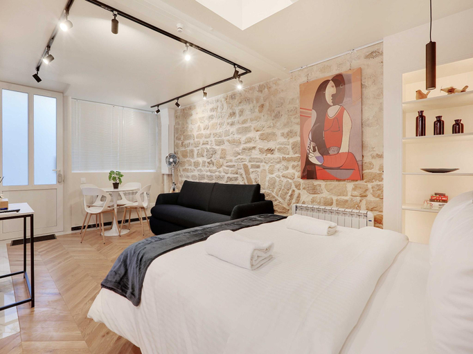 4, Elegant 4P studio in the heart of Montmartre - PARIS, Paris