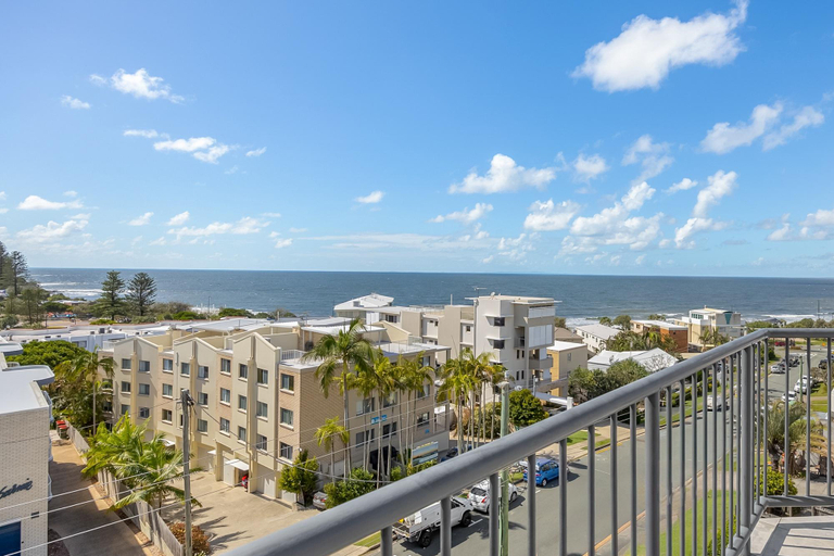 Balcony/terrace 2, Bright 2-Bed Apartment with Stunning Ocean Views, Caloundra - Caloundra S.
