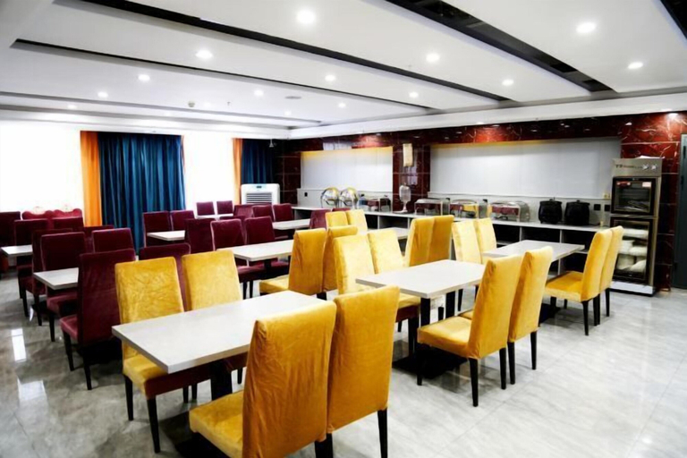 Food & Drinks 5, Kuqa Xinyu Hotel (Guiz Plaza), Aksu