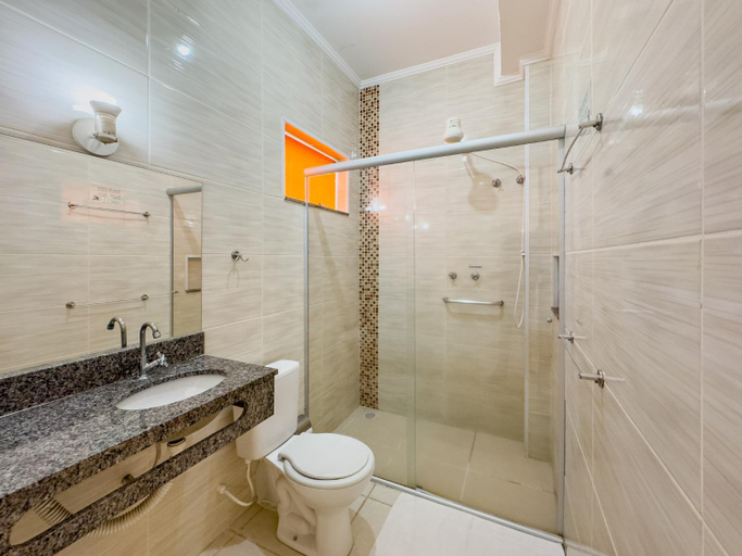 Bathroom 5, Hotel Santiago, Lindóia