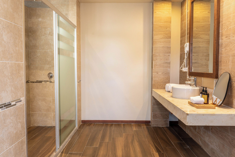 Bathroom 4, Mía Tulum Beachfront Resort - Ocean View Suites and Beach Club, Cozumel