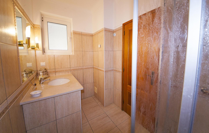 Bathroom 3, D08 - Bay View Villa in Vale da Lama, Lagos