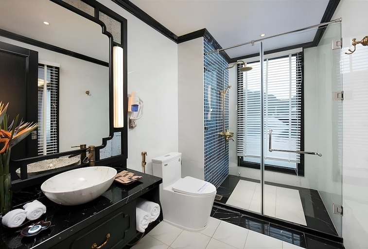 Bathroom 2, Verdure Lotus Luxury Cruise on Lan Ha Bay, Hạ Long