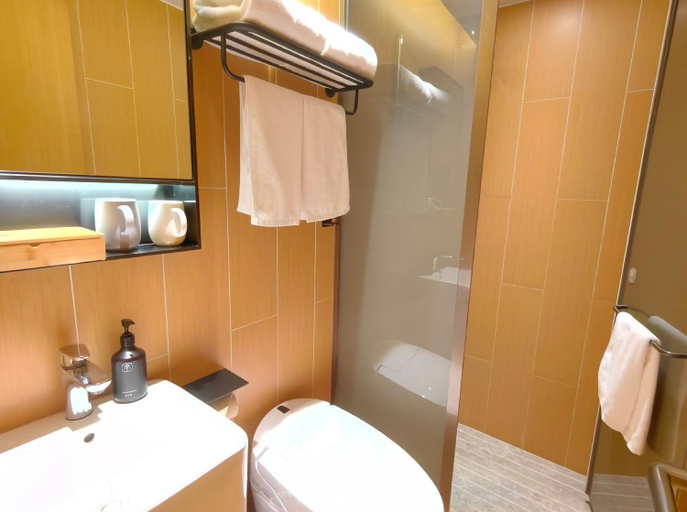 Bathroom 4, Ji Hotel Shanghai Jiangsu Road Subway Station, Shanghai