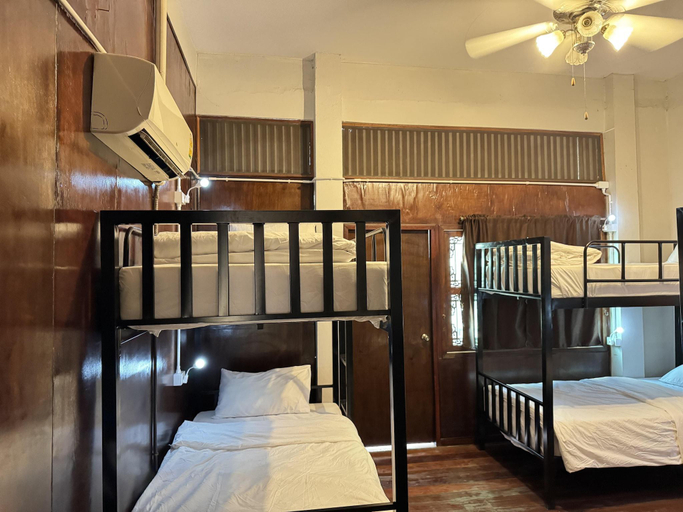Bedroom 3, Female Dorm Bed Ideal for Solo Adventurers, Muang Chiang Mai