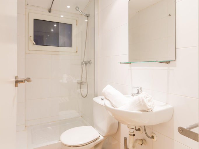 2, Apartment in Llafranc near Serene Beach, Girona