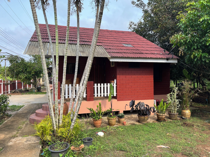 Exterior, Bansuan Banjong Akkson, Klaeng