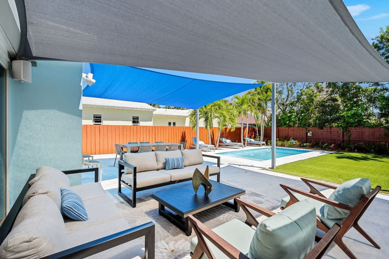 Room 4, Pool Spacious Backyard Delray Beach Home, Palm Beach