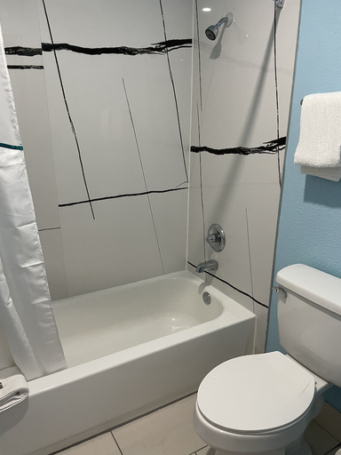 Bathroom 3, HomeTowne Studios San Antonio E - Near at&T Center, Bexar