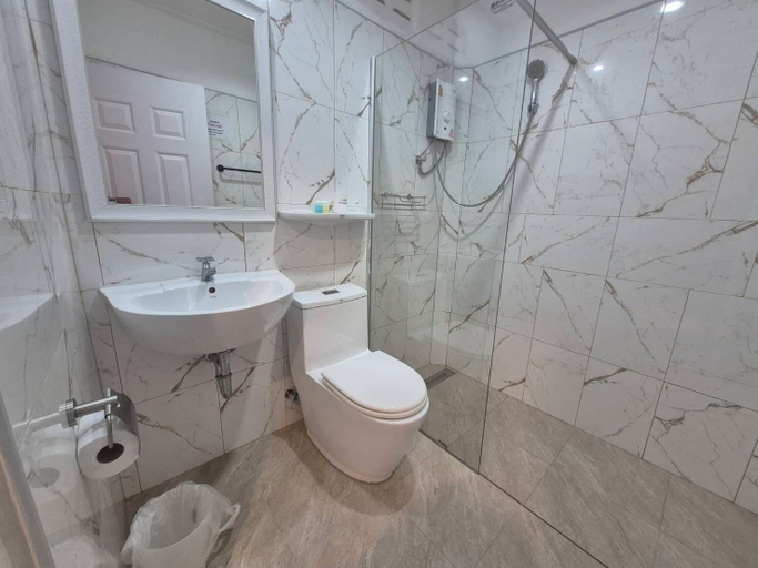 Bathroom 5, Lanta Island Resort, Ko Lanta
