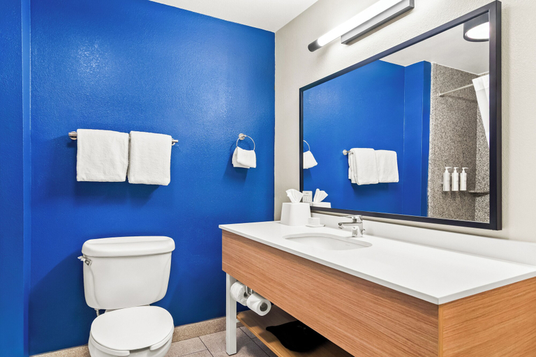 Bathroom 5, Spark by Hilton Kingsland, Camden