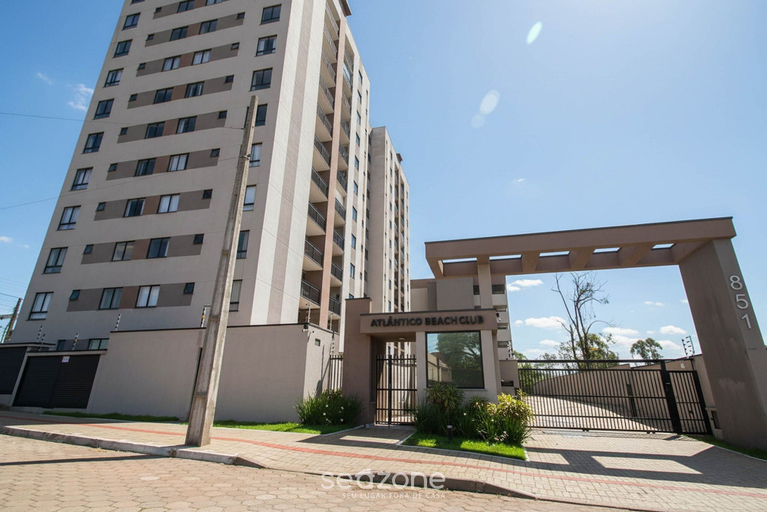 Exterior, Fully Equipped Apartments in a Building With a Pool, 400m From Picarras Beach - Bacs, Piçarras