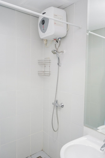 Bathroom 3, Simply 1Br At Casa De Parco Apartment, Tangerang