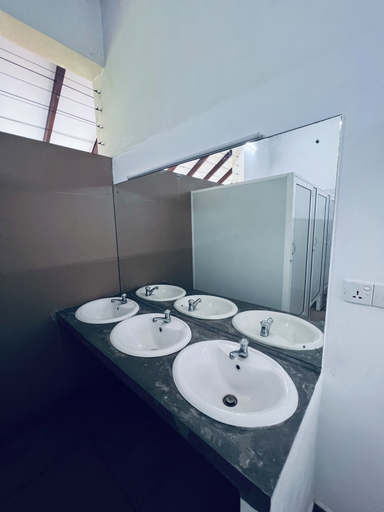 Bathroom 3, The Hostel Mirissa, Weligama