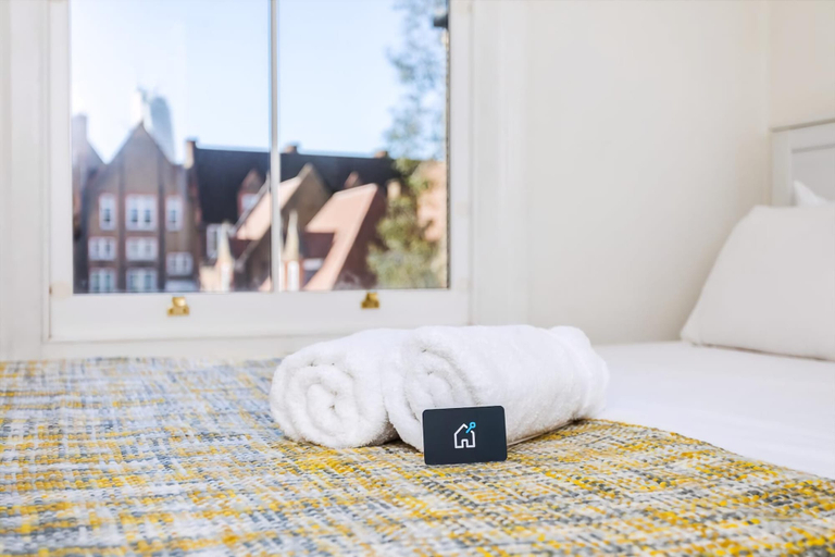 Bedroom 3, Bright and Spacious Notting Hill Nest, London