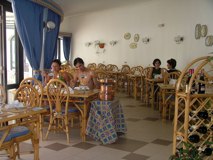 Food & Drinks 4, Turiquintas Holiday Village, Lagoa
