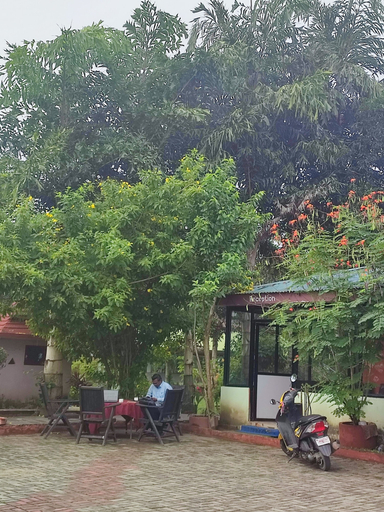 Exterior 2, Chitwan Mother Nature Resort, Narayani