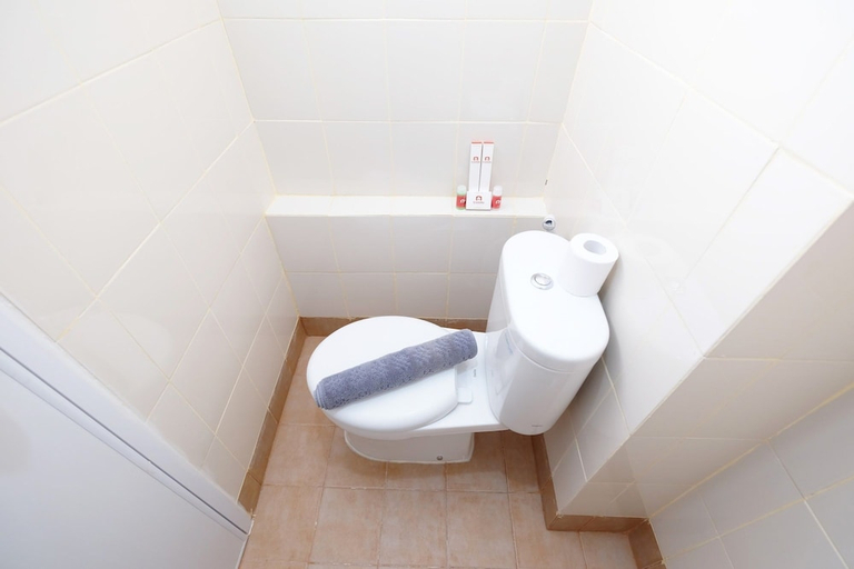 Bathroom 3, Affordable Studio with Sofa Bed at Bassura City Apartment, East Jakarta