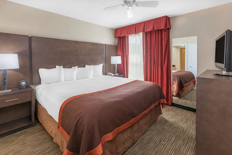 Bedroom 2, Birch Hill Suites Detroit, Macomb