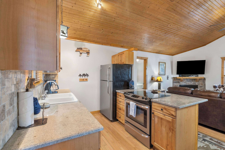 Others 5, Grey Moose Lodge w/ Amenities Access!, Stone