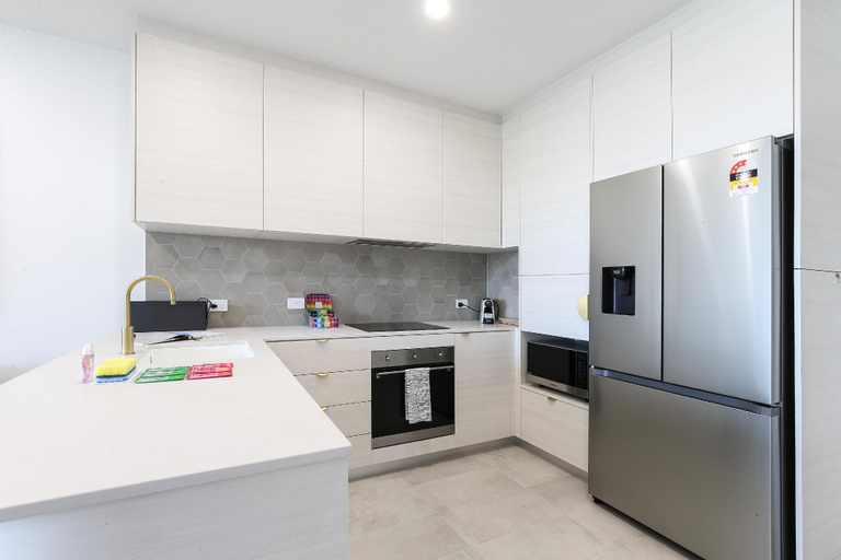 Kitchen 5, Stunning 1-Bed Bayside Apartment with Superb Views, Eurobodalla