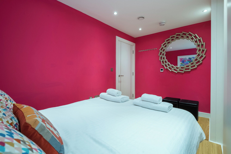 Bedroom 3, A Hint of Pink, London