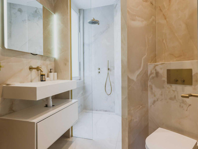Bathroom 2, Charming flat - 2BR 6P - Arc de Triomphe, Paris