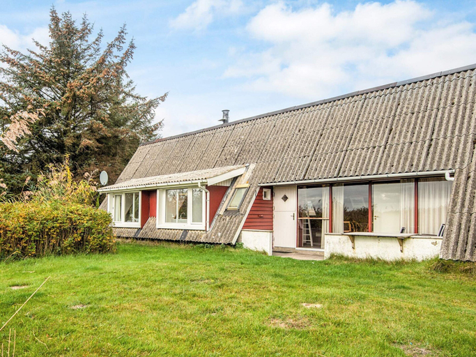 Others 5, 4 Person Holiday Home in Romo, Tønder