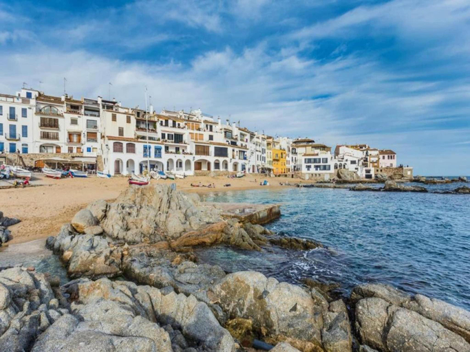 3, Apartment in Spain Near Sandy Beach, Girona